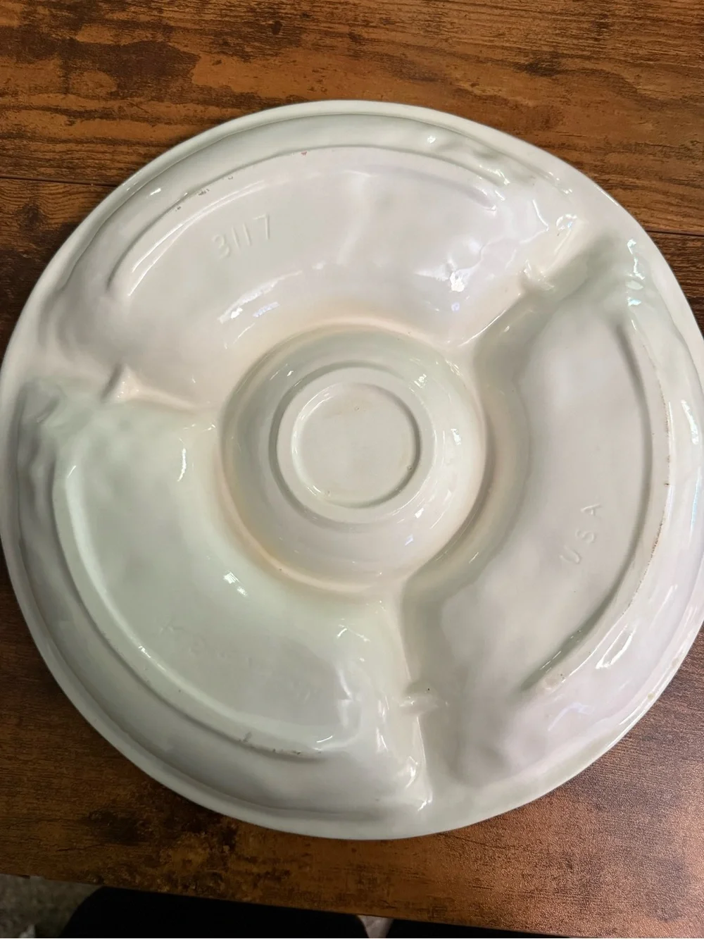 Mid Century MCM White Ceramic Grape Cluster Divided Snack / Relish Dish USA 3117